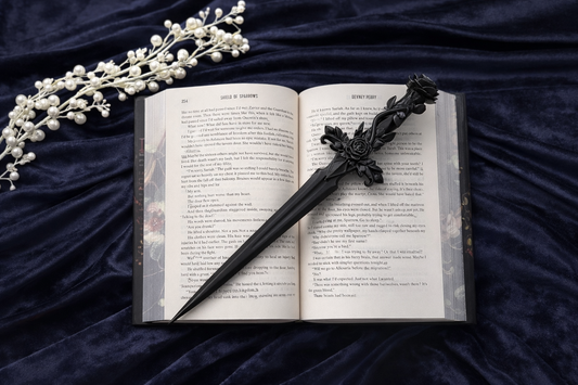 Rose Court Dagger - JET BLACK